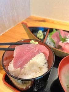 海鮮料理 勝魚