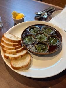 ビストロ ラルジュ