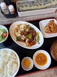 朝から中華まんふく