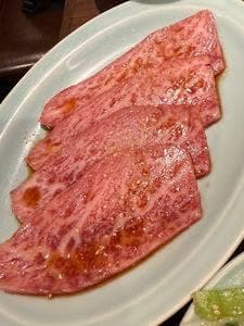 炭火焼肉ホルモン うらら