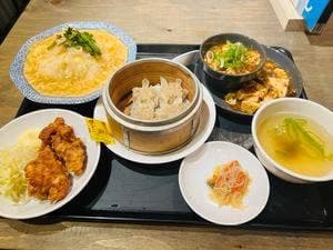 天津飯と米焼売