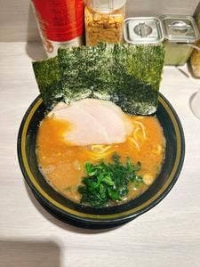 横浜家系ラーメン てつ家 市ヶ谷