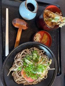 深山亭