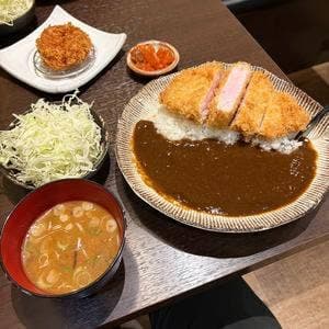 とんかつ さくたろう 神楽坂店