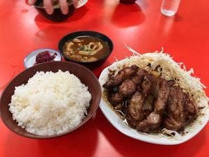 名物とんてき 來來憲