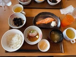 ガスト 京急杉田駅前店