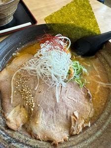 麺屋 じぇんとるめん