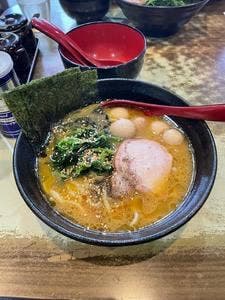 横浜家系らーめん 天王家 寒川総本店