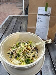 CRISP SALAD WORKS 新宿三井ビル店