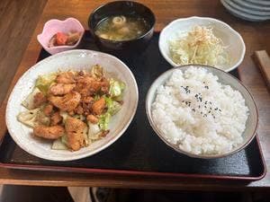 ピリカラ榮