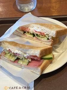 カフェ・ド・クリエ 市ヶ谷駅前店