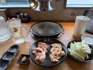 精肉・とり焼 新家