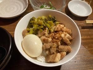 なかよし餃子 エリザベス 西18丁目店
