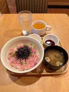 ガスト 下北沢駅前店
