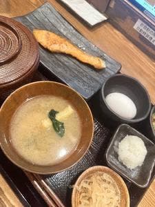 しんぱち食堂 不動前店