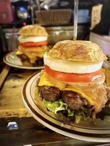 CAFE&BAR Thunderbird