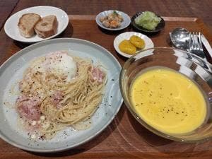 スペシャルティコーヒー ウニール 本店