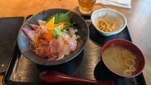 よりあい処 つしま 食事処