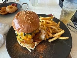 3000日かけて完成した極上ハンバーガー Field