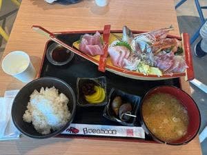 ゆうまん丸食堂