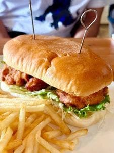 沖縄Diner Hi31BASE