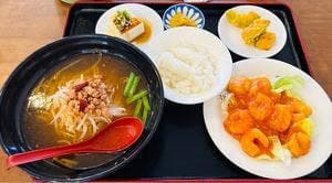 本格台湾料理 紅四季