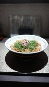 麺屋 ぶっとく生きろ。