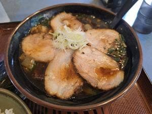 八平の食堂