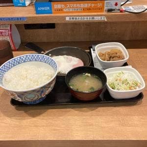 吉野屋 新宿靖国通り店