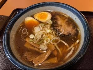 博士ラーメン別館 ＆ HAKASE Thai 博士レストラン本店