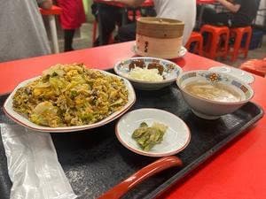 町中華ネオ へそ SL広場前店