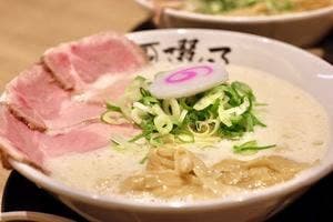 鶏そば 啜る 伏見はなれ