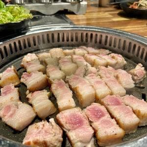 熟成肉専門店 ヨプの王豚塩焼 福岡天神店