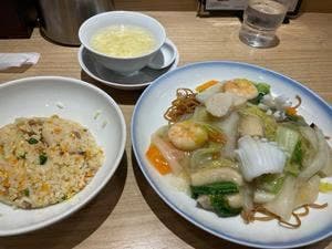 551蓬莱 梅田阪神バル横丁店