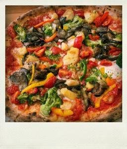 小麦畑の石窯ベーカリー＆食堂 ファールニエンテ