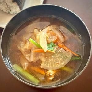 オムスビコロン