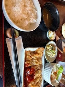 紙ひこうき 本店