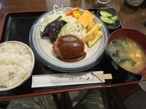 隠れ家スズメ 本館