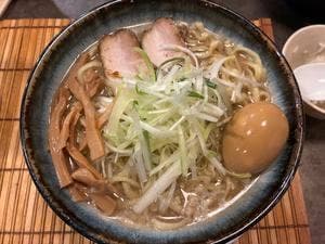煮干中華つなぐ