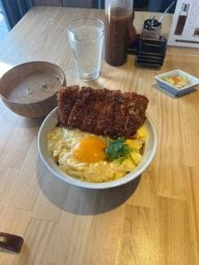 熟成とんかつ フライ家