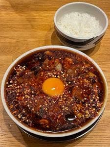 町中華 吉吉飯店