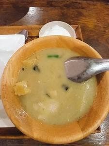 タイ料理＆パクチー酒場 居空間