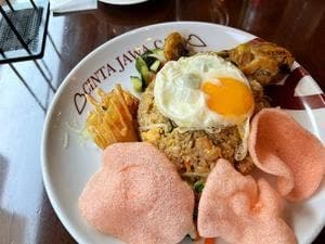 チンタ ジャワ カフェ横浜関内店