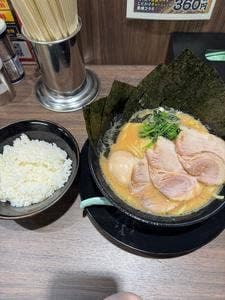 横浜ラーメン 湘家 前橋店