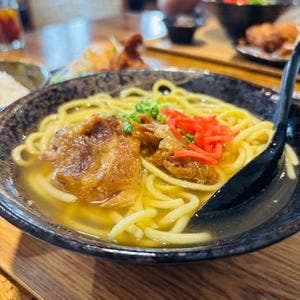 沖縄料理 まーる