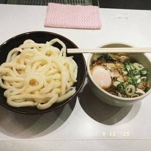 肉汁うどんかんだ屋 神田本店