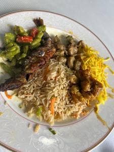 はる アジア料理 カフェ&バー