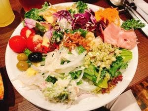 ピッツァ サルヴァトーレ クオモ & バール 新宿