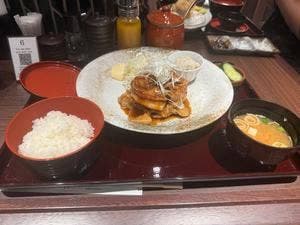 とんかつ わか葉 表参道ヒルズ店