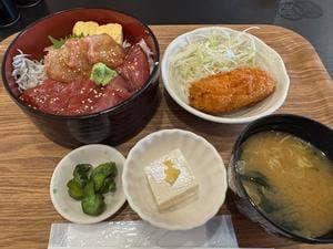 食堂 魚正